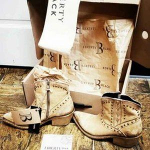 Liberty Black Western Booties size 7